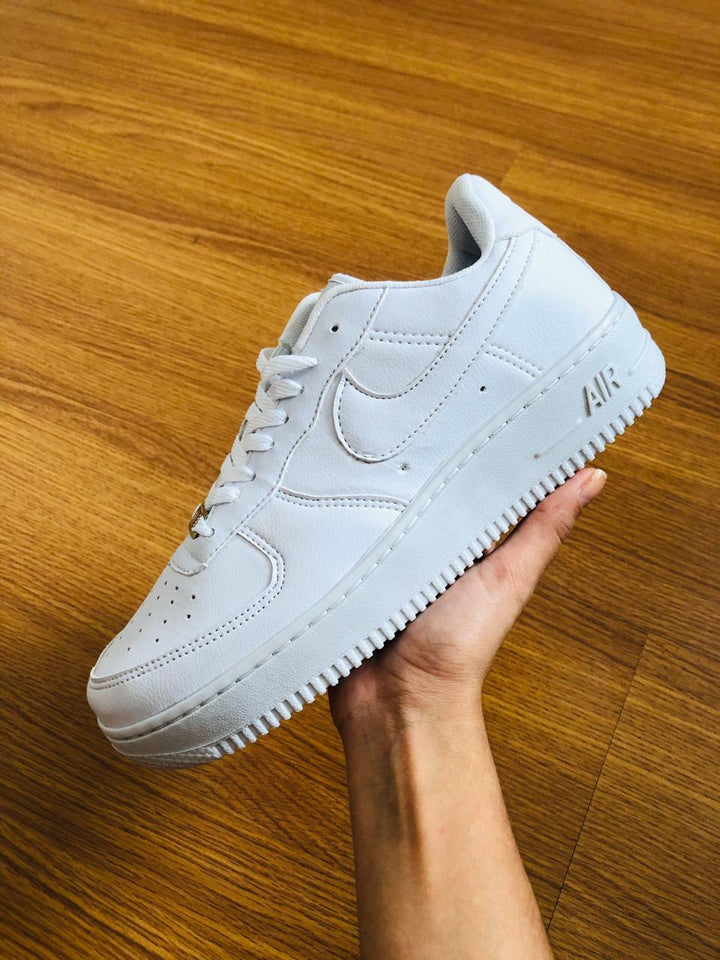 TÊNIS NIKE AIR FORCE BRANCO