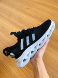TÊNIS ADIDAS YEEZY BOOST 2020 PRETO