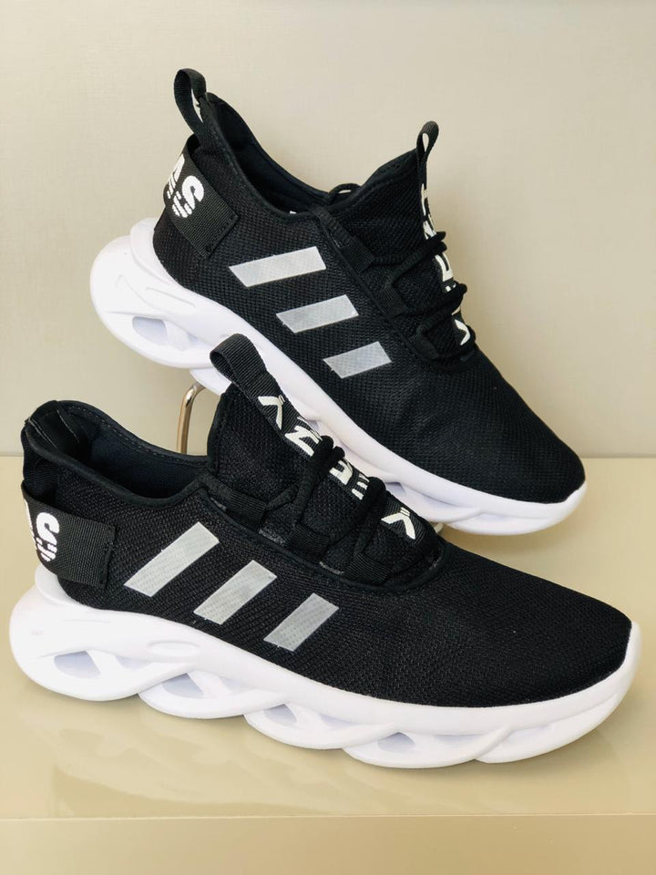 TÊNIS ADIDAS YEEZY BOOST 2020 PRETO