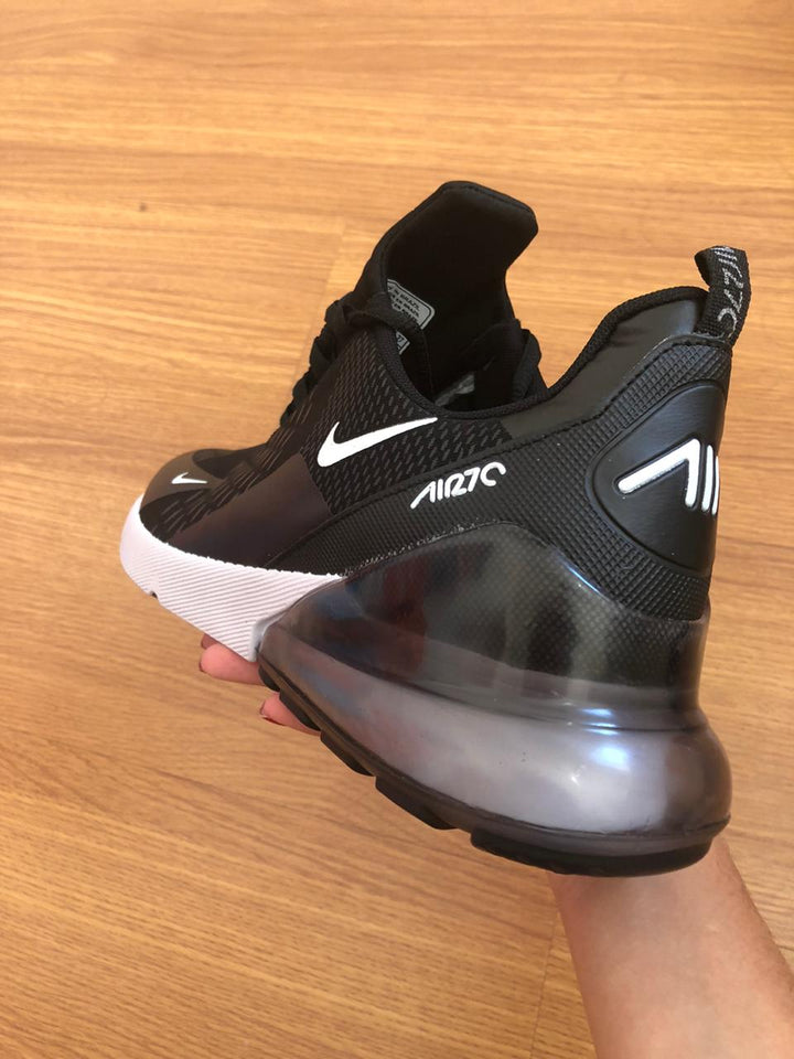 TÊNIS NIKE AIR 270 PRETO/BRANCO