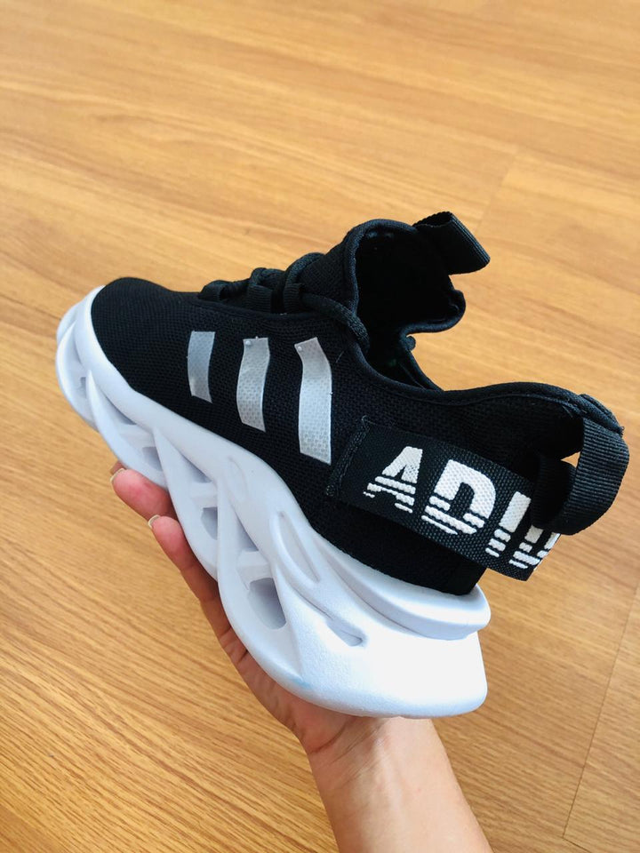 TÊNIS ADIDAS YEEZY BOOST 2020 PRETO