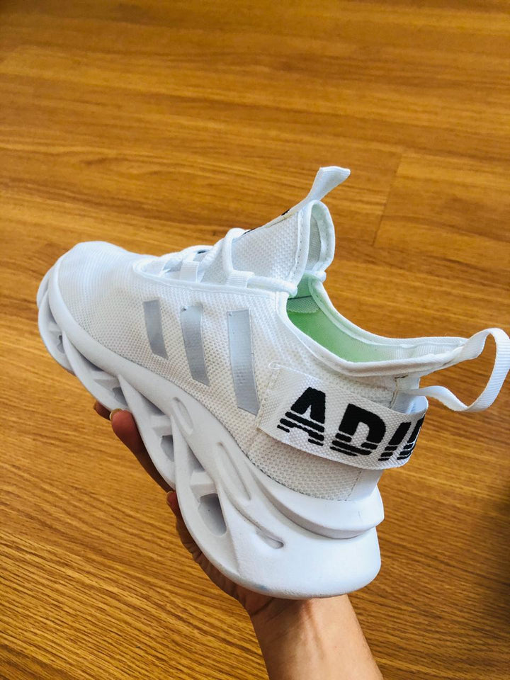 TÊNIS ADIDAS YEEZY BOOST 2020 BRANCO