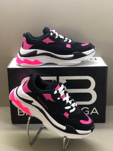 BALENCIAGA TRIPLE S PRETO/ROSA