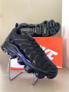 NIKE VAPOR MAX PLUS PRETO