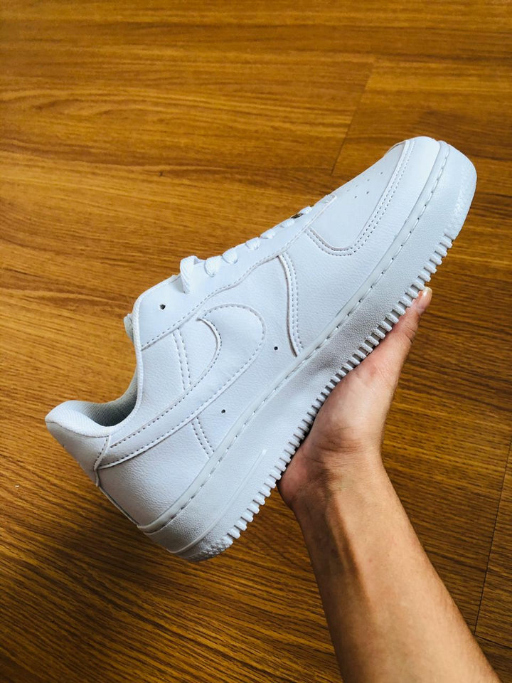 TÊNIS NIKE AIR FORCE BRANCO