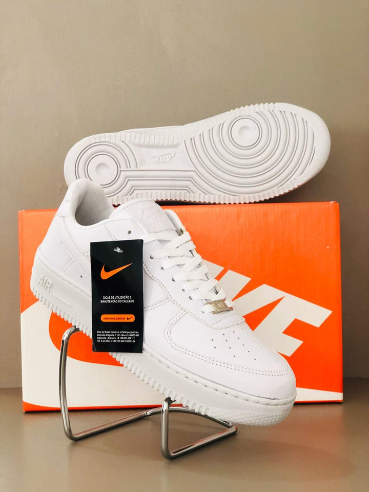 TÊNIS NIKE AIR FORCE BRANCO