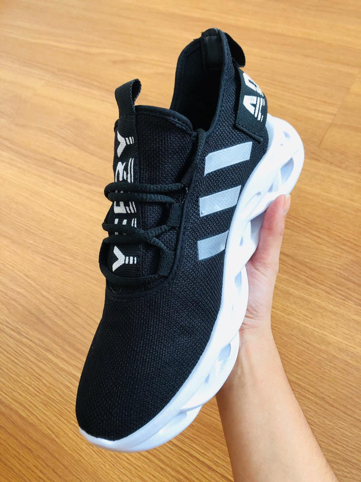 TÊNIS ADIDAS YEEZY BOOST 2020 PRETO