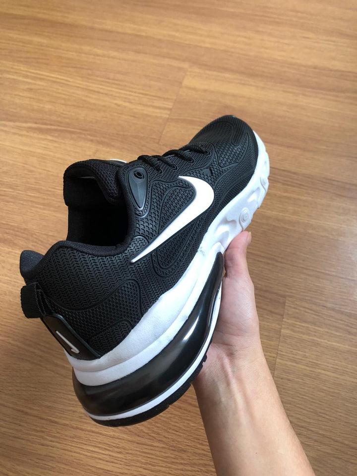 TÊNIS NIKE REACT 270 PRETO